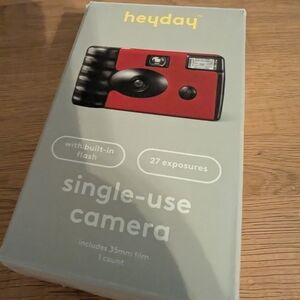 Heyday Red and Black Single-Use Camera with Flash NIB